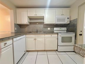 2320 S Cypress Bend Dr 206, Pompano Beach FL 33069