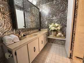 600 Three Islands Blvd 1707, Hallandale Beach FL 33009