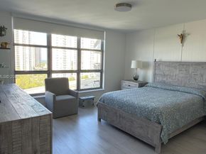 Undisclosed Address #A11976080, Aventura FL 33180