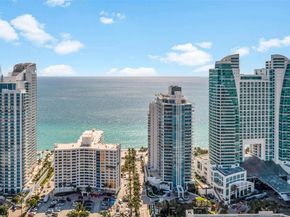 600 Parkview Dr (+DEN)422, Hallandale Beach FL 33009