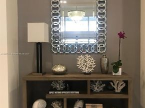 100 Lincoln Rd 643, Miami Beach FL 33139