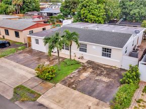 2041 Wellington Rd, West Palm Beach FL 33409