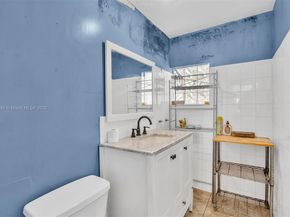 2041 Wellington Rd, West Palm Beach FL 33409