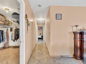 2041 Wellington Rd, West Palm Beach FL 33409