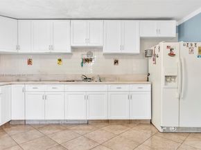 2041 Wellington Rd, West Palm Beach FL 33409