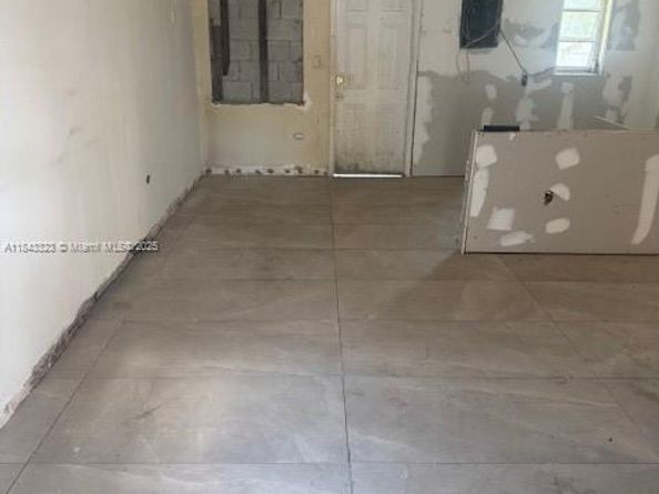 125 NW 122nd St, North Miami FL 33168