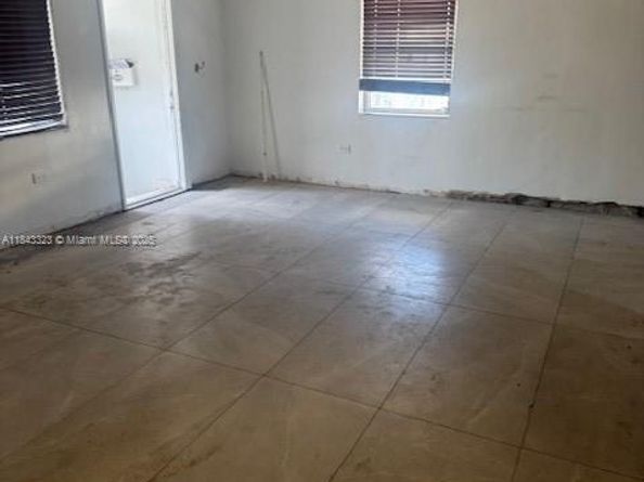 125 NW 122nd St, North Miami FL 33168