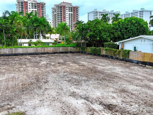 2018 NE 31st Ave, Fort Lauderdale FL 33305