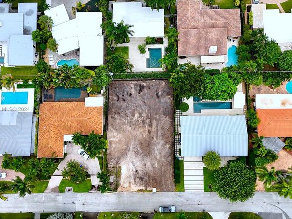 2018 NE 31st Ave, Fort Lauderdale FL 33305