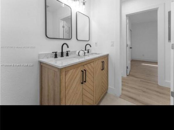 11730 SW 174th Ter, Miami FL 33177