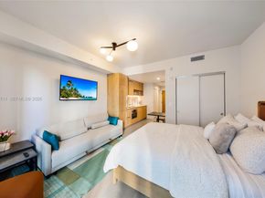 11 NE 6th St 1208, Miami FL 33132