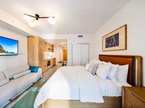 11 NE 6th St 1208, Miami FL 33132