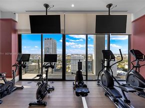 11 NE 6th St 1208, Miami FL 33132