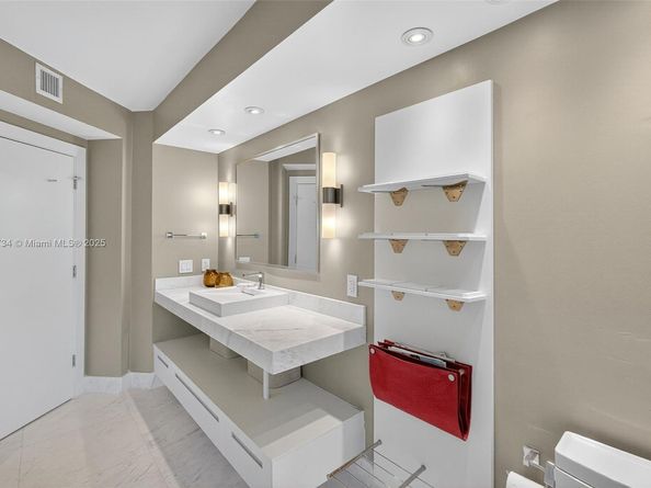 1500 Ocean Dr 507, Miami Beach FL 33139