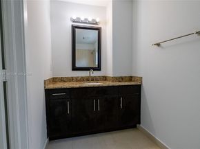 2020 Prairie Ave 202, Miami Beach FL 33139