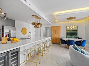 801 Brickell Key Blvd 2203, Miami FL 33131