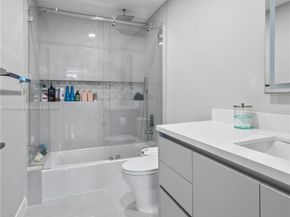 801 Brickell Key Blvd 2203, Miami FL 33131