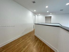 1887 Harbor View Cir, Weston FL 33327