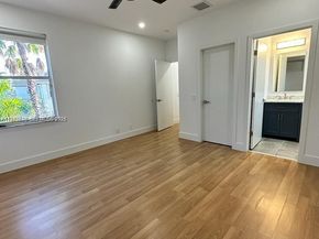 1887 Harbor View Cir, Weston FL 33327