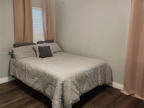 7050 NW 44th St 402, Lauderhill FL 33319