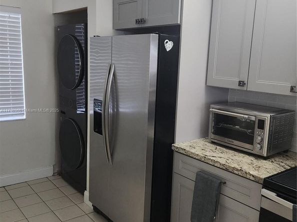 7050 NW 44th St 402, Lauderhill FL 33319