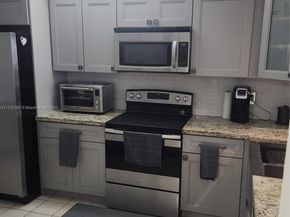 7050 NW 44th St 402, Lauderhill FL 33319