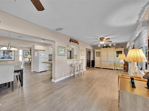 7109 NW 75th St, Tamarac FL 33321