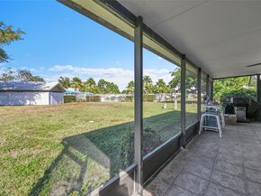 7109 NW 75th St, Tamarac FL 33321