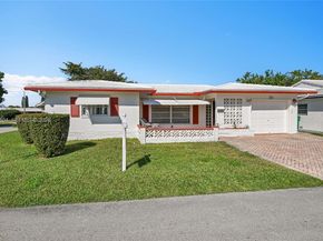 7109 NW 75th St, Tamarac FL 33321