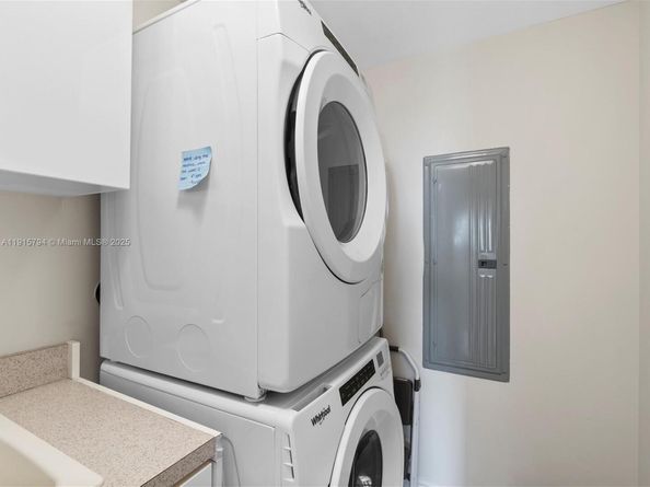 17875 Collins Ave 3305, Sunny Isles Beach FL 33160