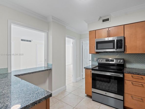 5161 Collins Ave 701, Miami Beach FL 33140