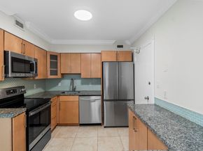 5161 Collins Ave 701, Miami Beach FL 33140