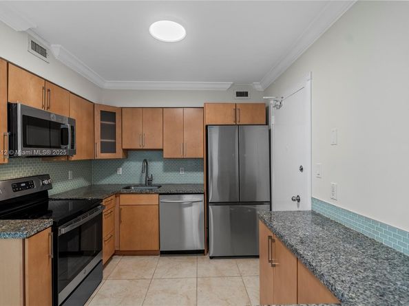 5161 Collins Ave 701, Miami Beach FL 33140