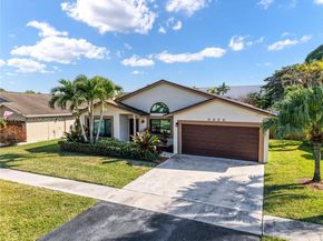 9986 NW 52nd ST, Sunrise FL 33351