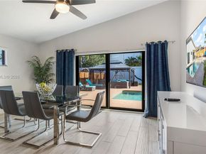 9986 NW 52nd ST, Sunrise FL 33351