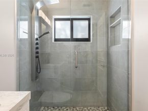 9986 NW 52nd ST, Sunrise FL 33351