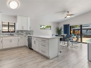 9986 NW 52nd ST, Sunrise FL 33351