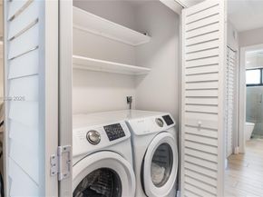 9986 NW 52nd ST, Sunrise FL 33351