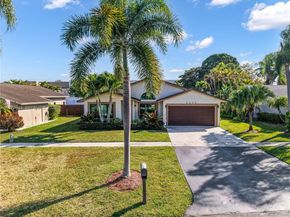 9986 NW 52nd ST, Sunrise FL 33351
