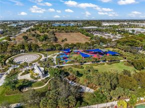 9986 NW 52nd ST, Sunrise FL 33351