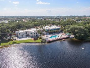 9431 Live Oak Pl 205, Davie FL 33324