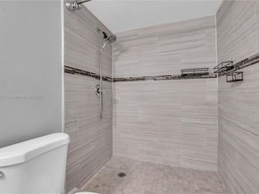 9431 Live Oak Pl 205, Davie FL 33324