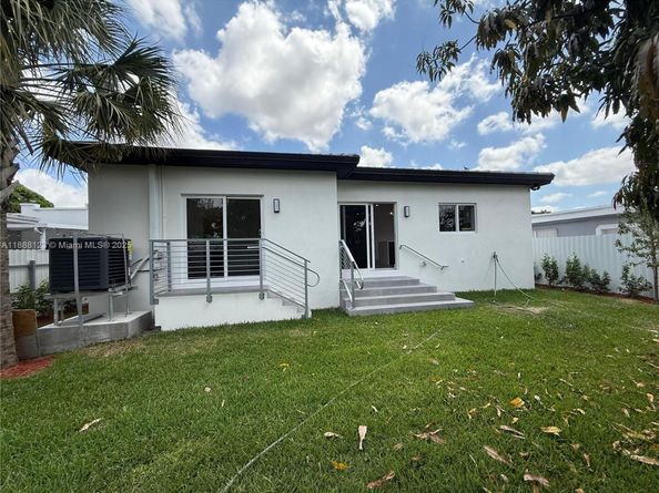 3431 NW 14th Ter, Miami FL 33125