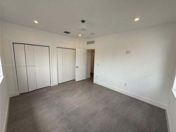 3431 NW 14th Ter, Miami FL 33125