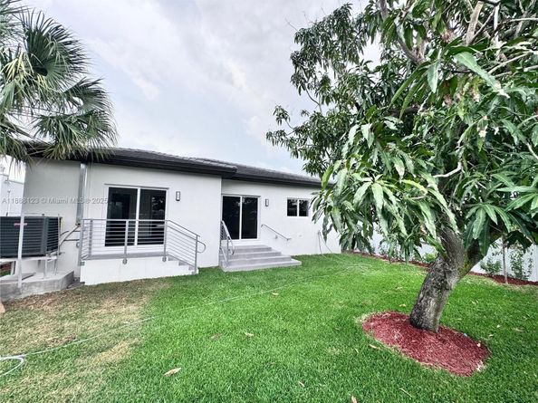 3431 NW 14th Ter, Miami FL 33125