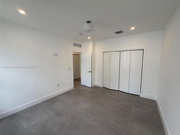 3431 NW 14th Ter, Miami FL 33125