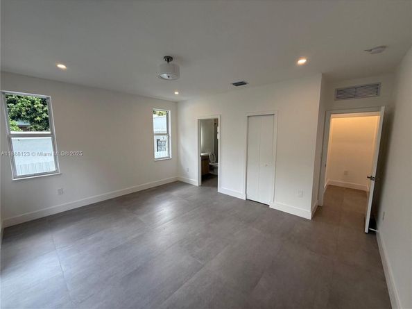 3431 NW 14th Ter, Miami FL 33125