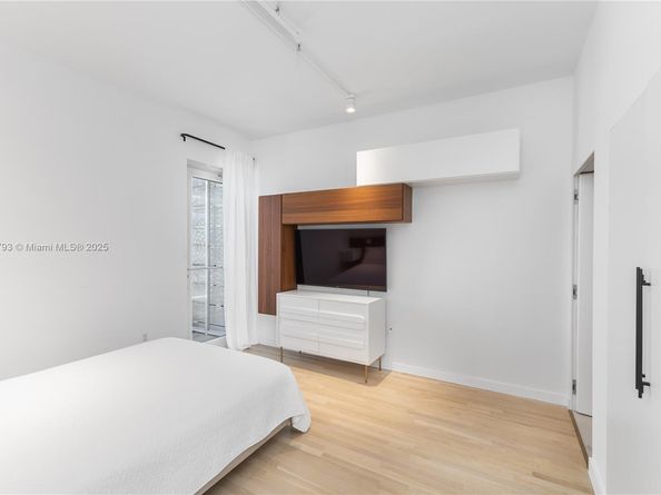 1700 Meridian Ave 406, Miami Beach FL 33139