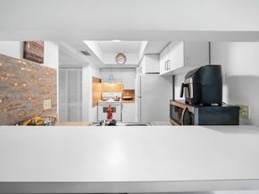 3561 NW 95th Ter 423, Sunrise FL 33351