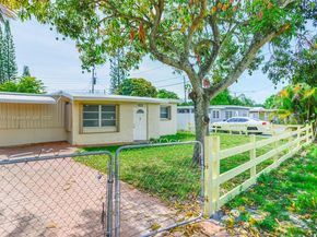 421 S 61st Ter, Hollywood FL 33023